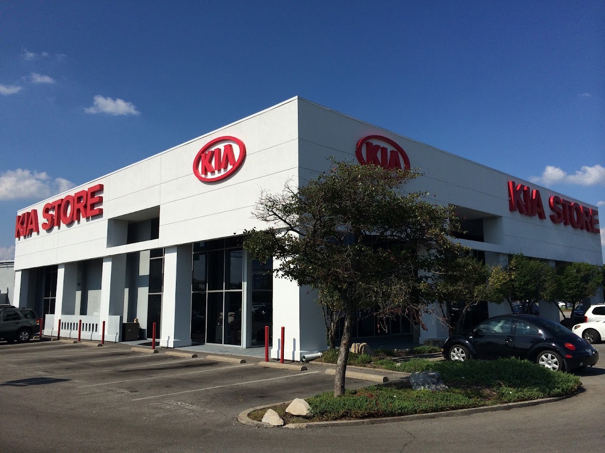 Kia Store East Louisville photo 3