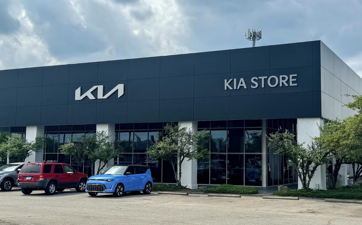Kia Store East Louisville photo 1