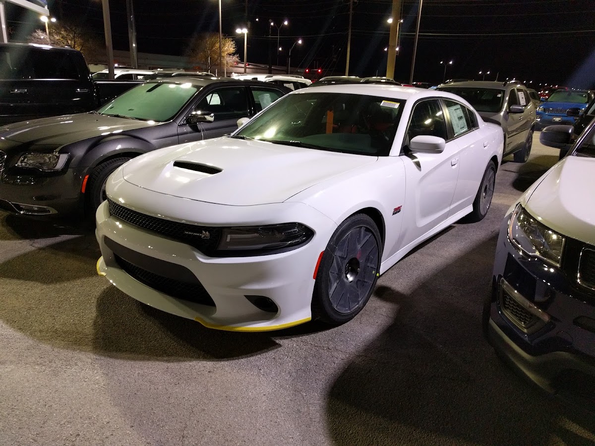 San Marcos Chrysler Dodge Jeep Ram photo 5
