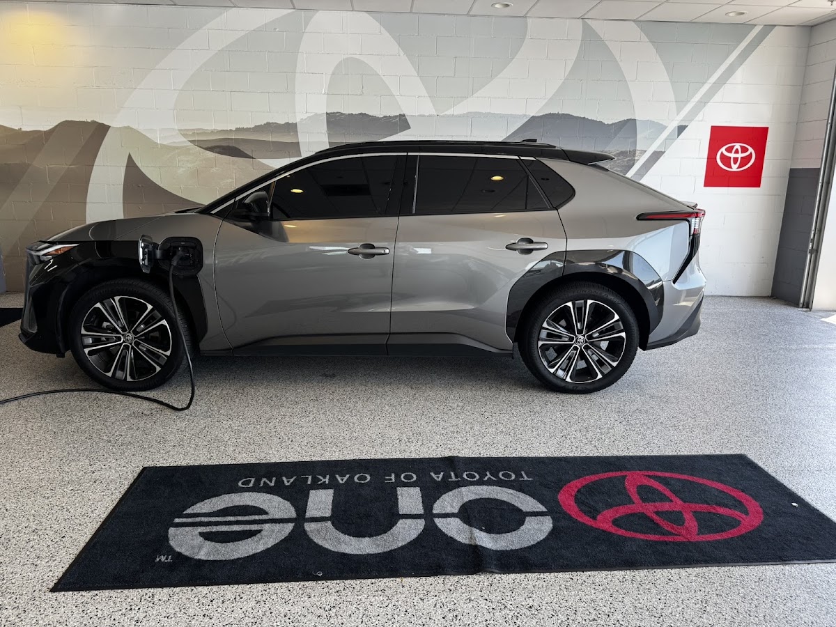 One Toyota of Oakland photo 2