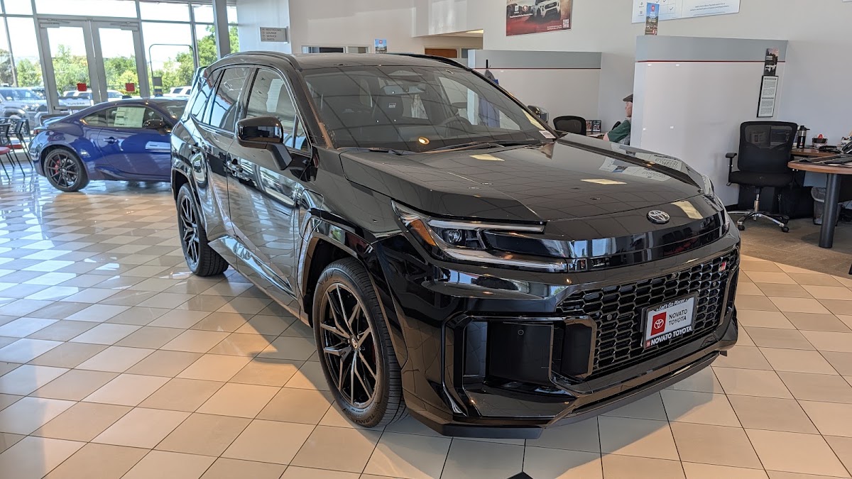 Novato Toyota photo 2