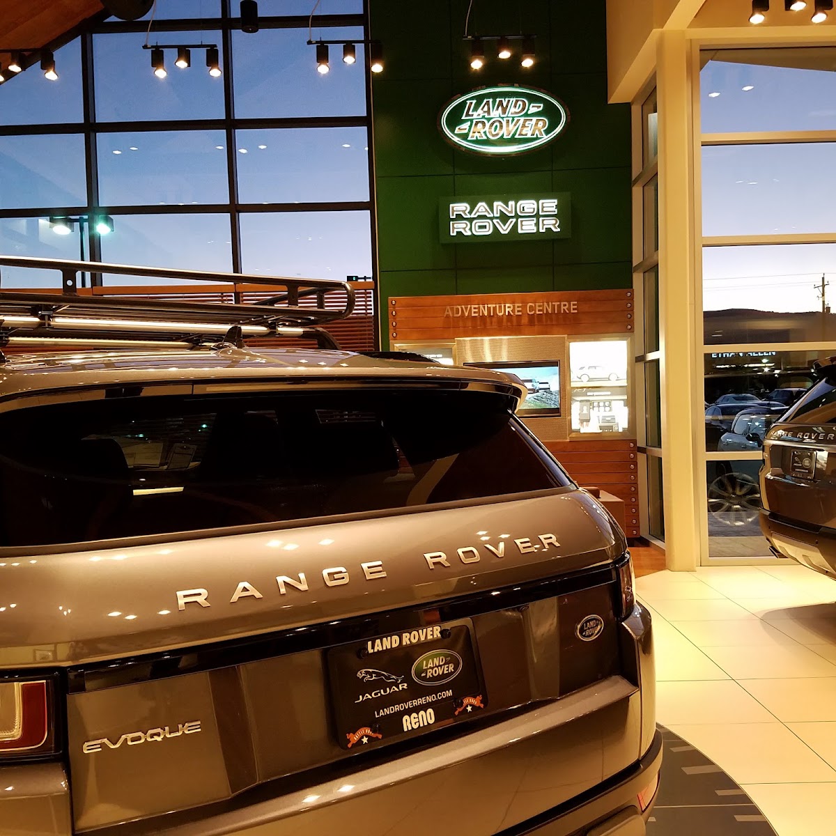 Land Rover Reno photo 5
