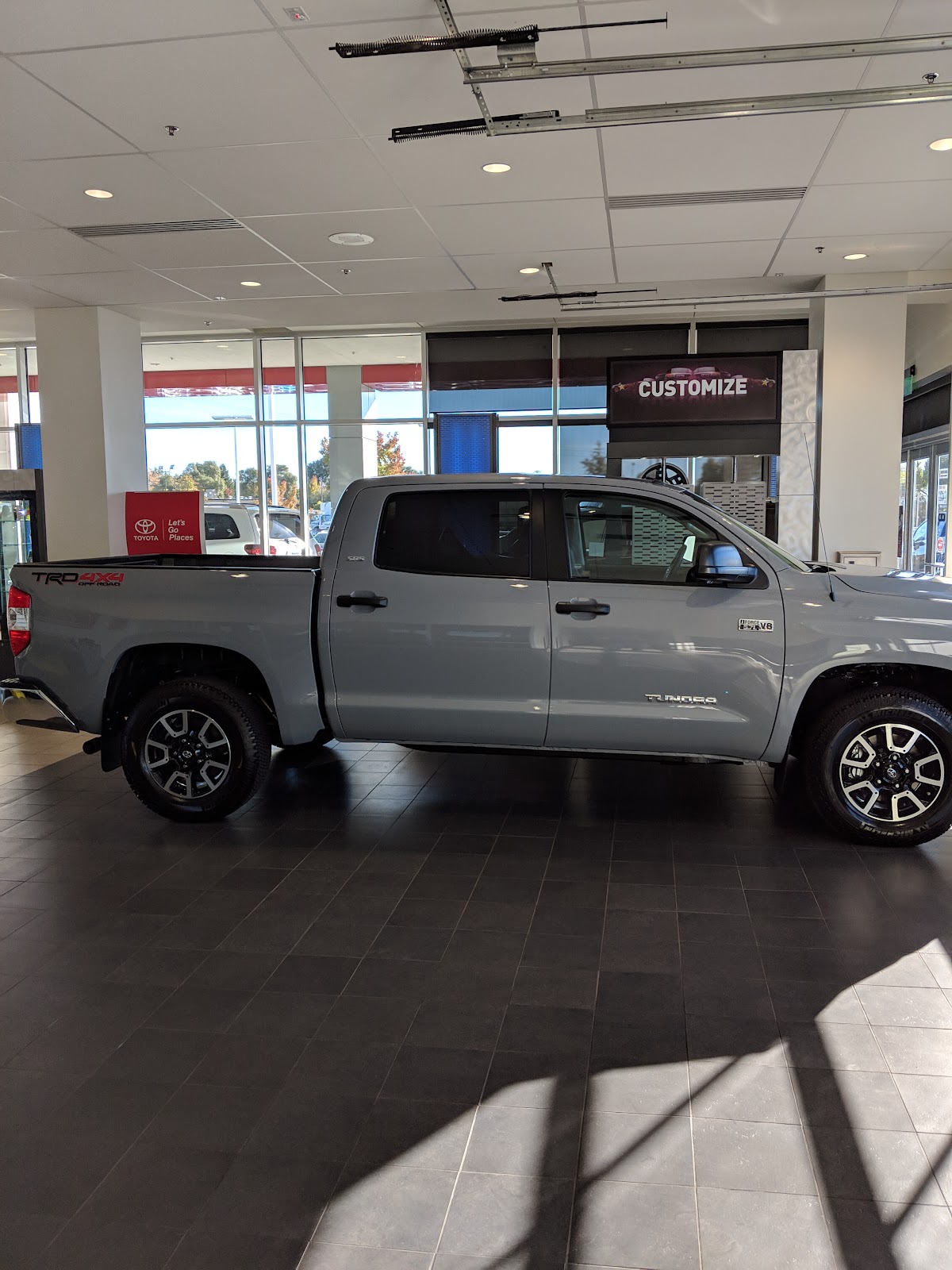 Lithia Toyota of Redding photo 5