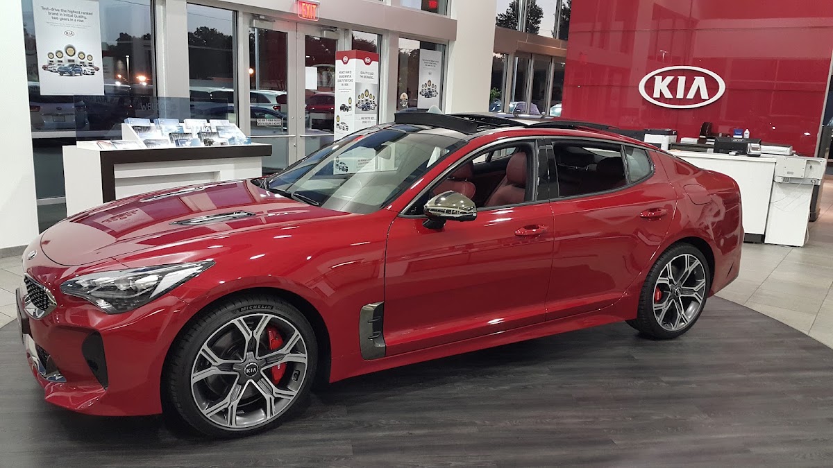 Shawnee Mission KIA photo 3