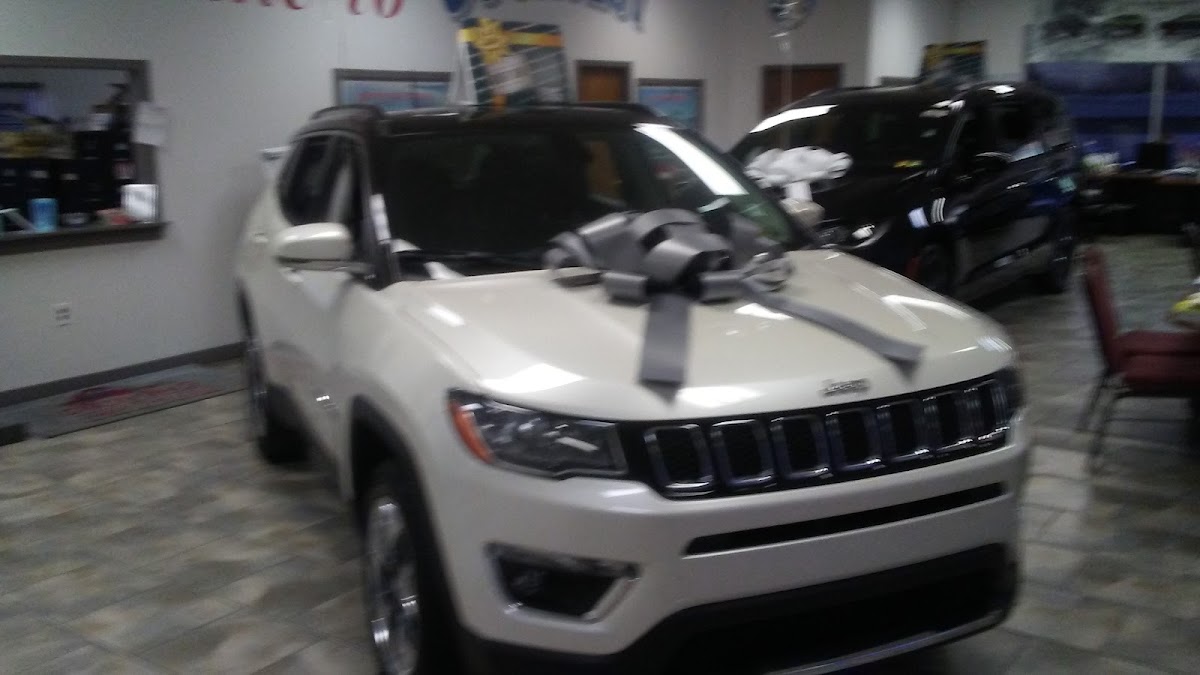 Courtesy Chrysler Jeep Coatesville photo 5