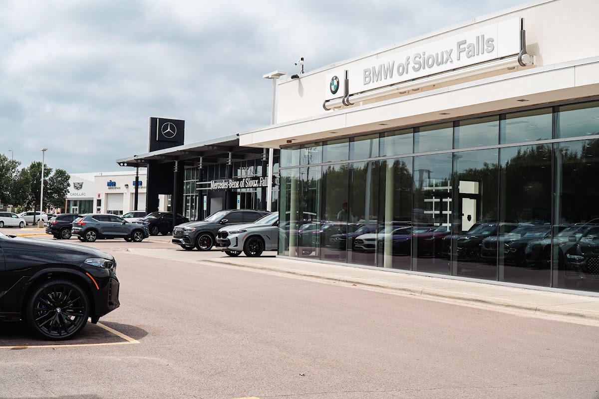 Luxury Auto Mall of Sioux Falls photo 1