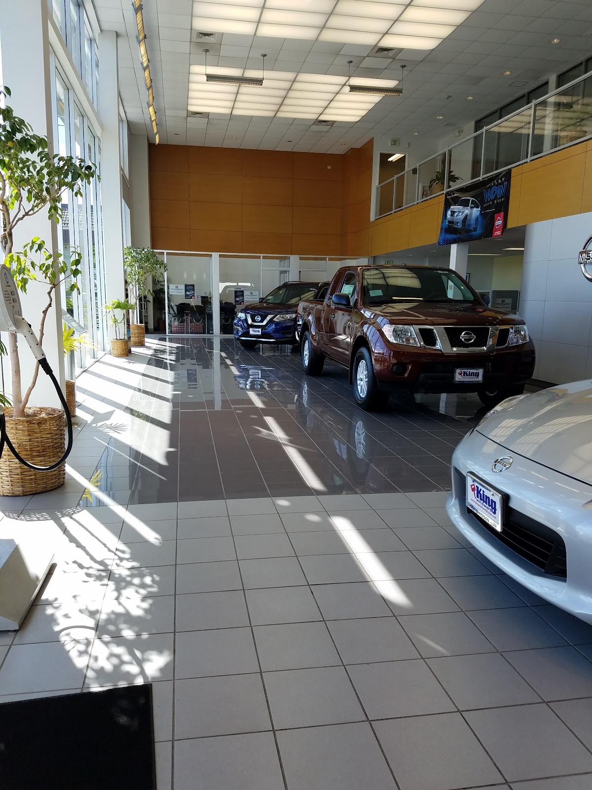 King Windward Nissan photo 3