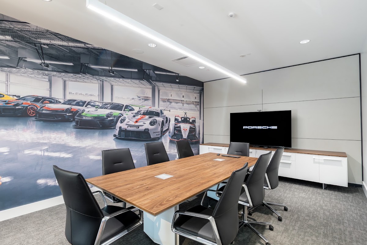 Porsche Charlotte Northlake photo 3