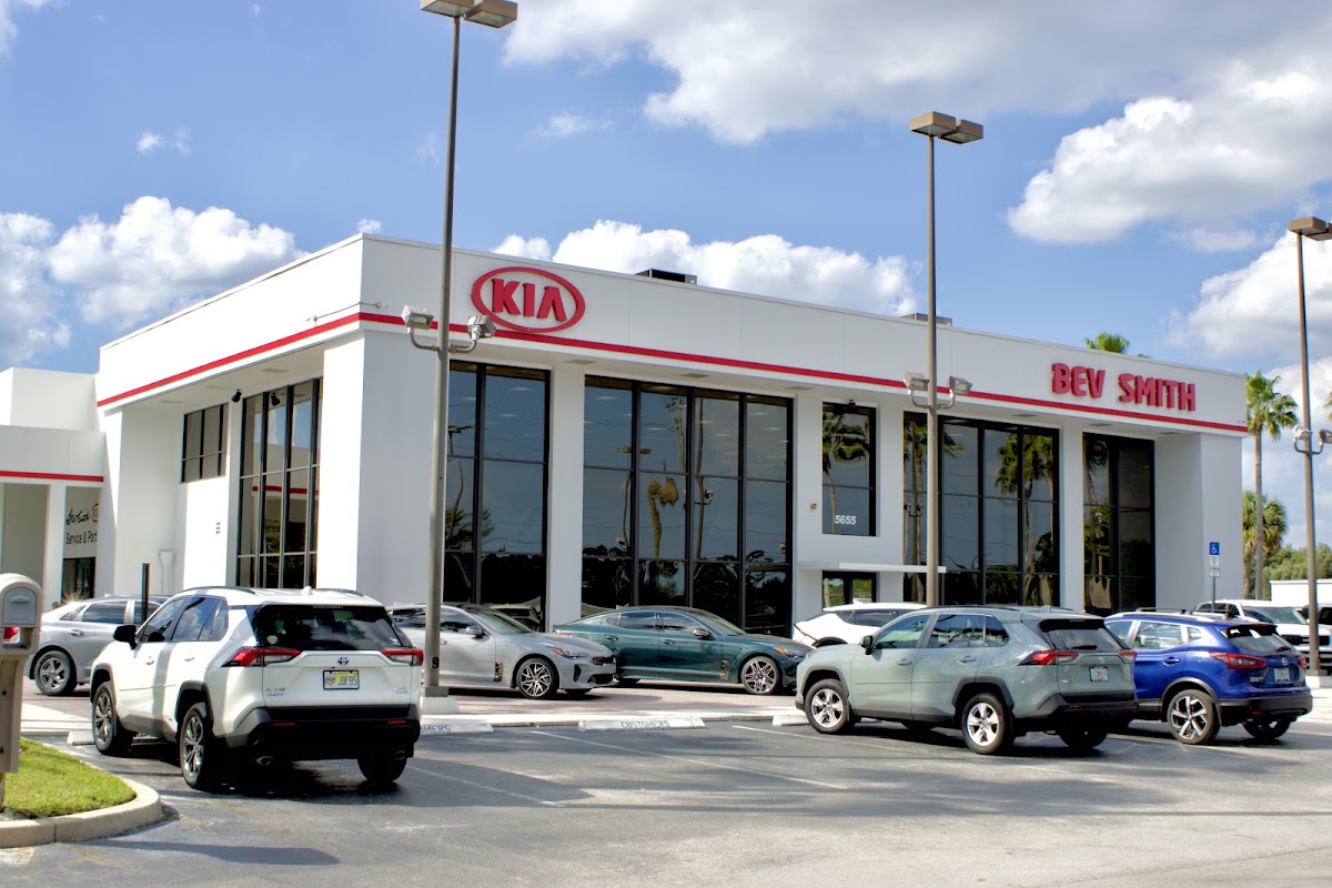 Bev Smith Kia Fort Pierce photo 1