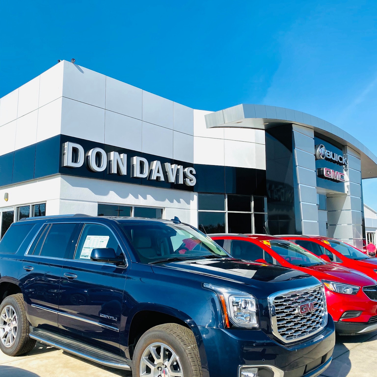 Don Davis Chevrolet GMC El Campo photo 1