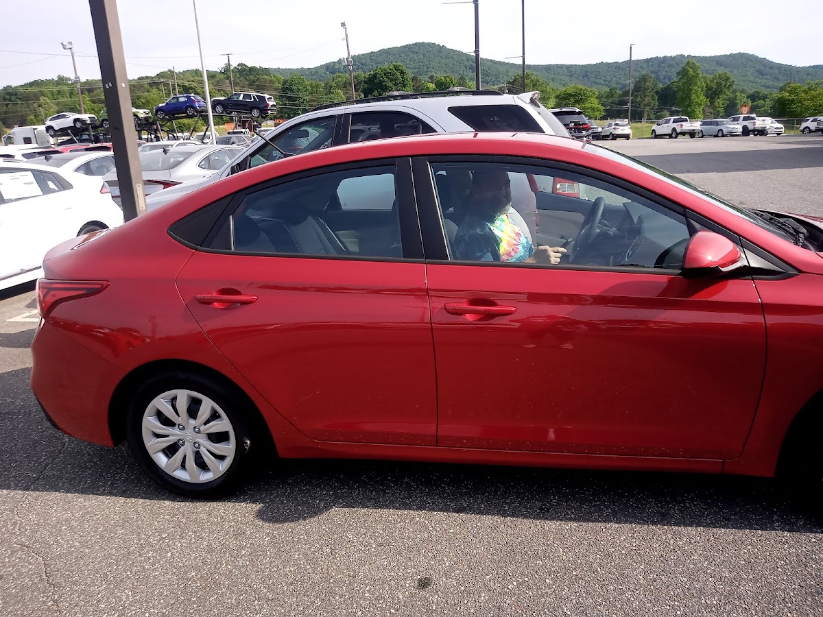 Paramount Hyundai of Valdese photo 5