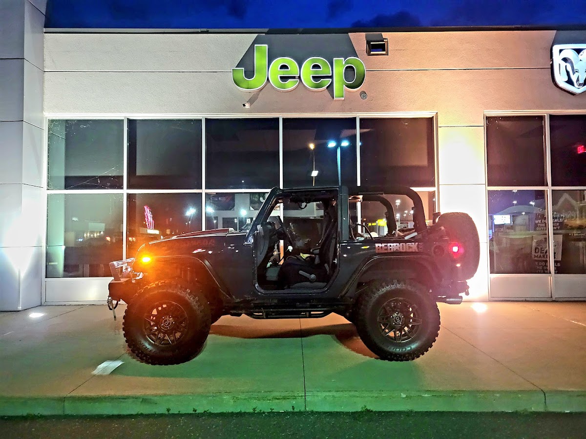 Eau Claire Chrysler Dodge Jeep Ram photo 5