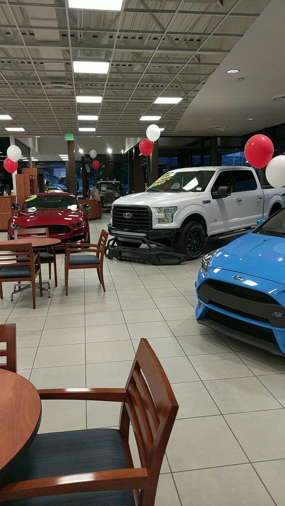 Phil Long Ford photo 4