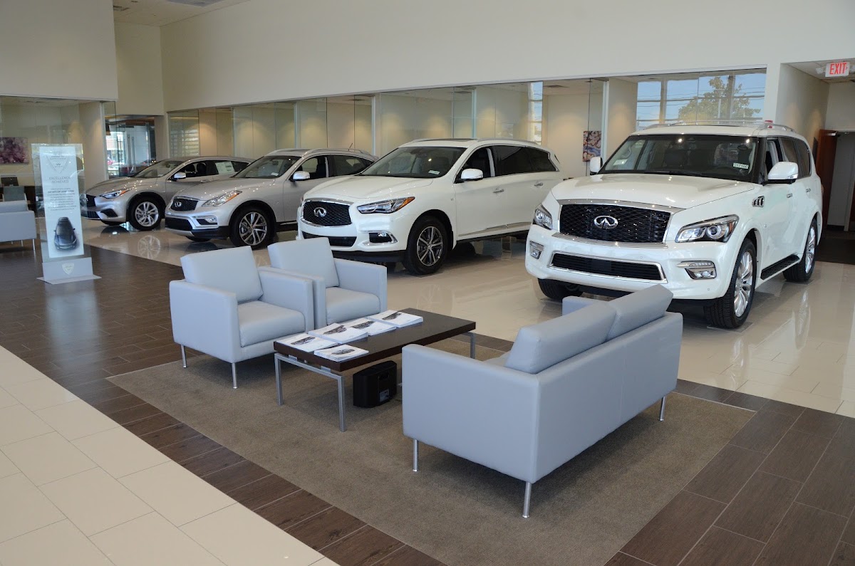 INFINITI of Lexington photo 5