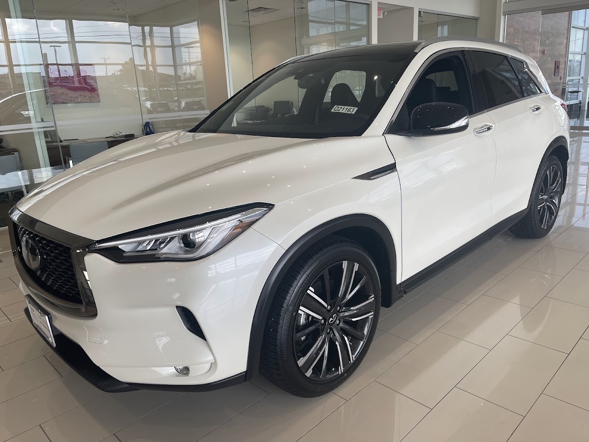 INFINITI of Lexington photo 3
