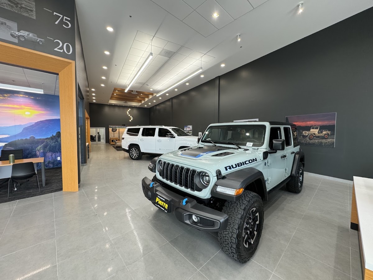Pierre Chrysler Dodge Jeep RAM of Hermiston photo 4