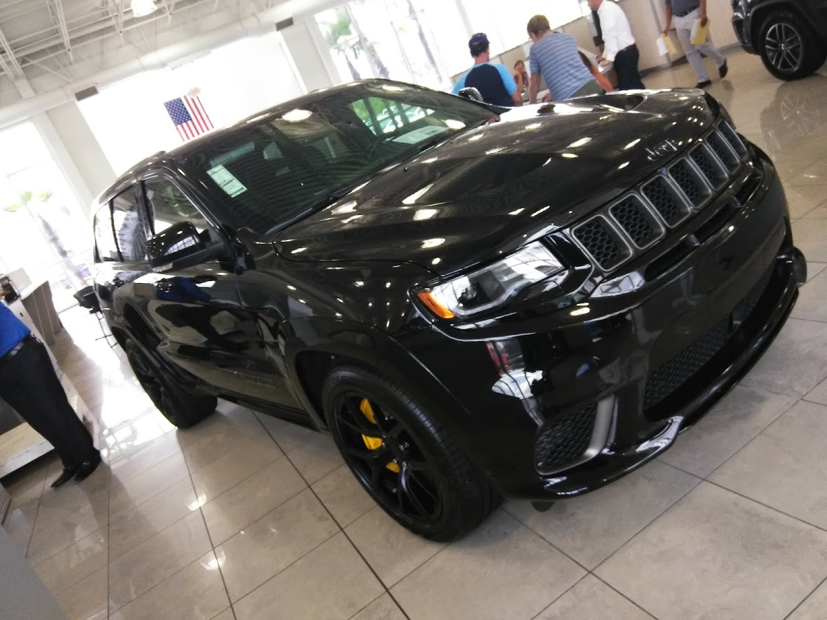Airport Chrysler Dodge Jeep RAM photo 4