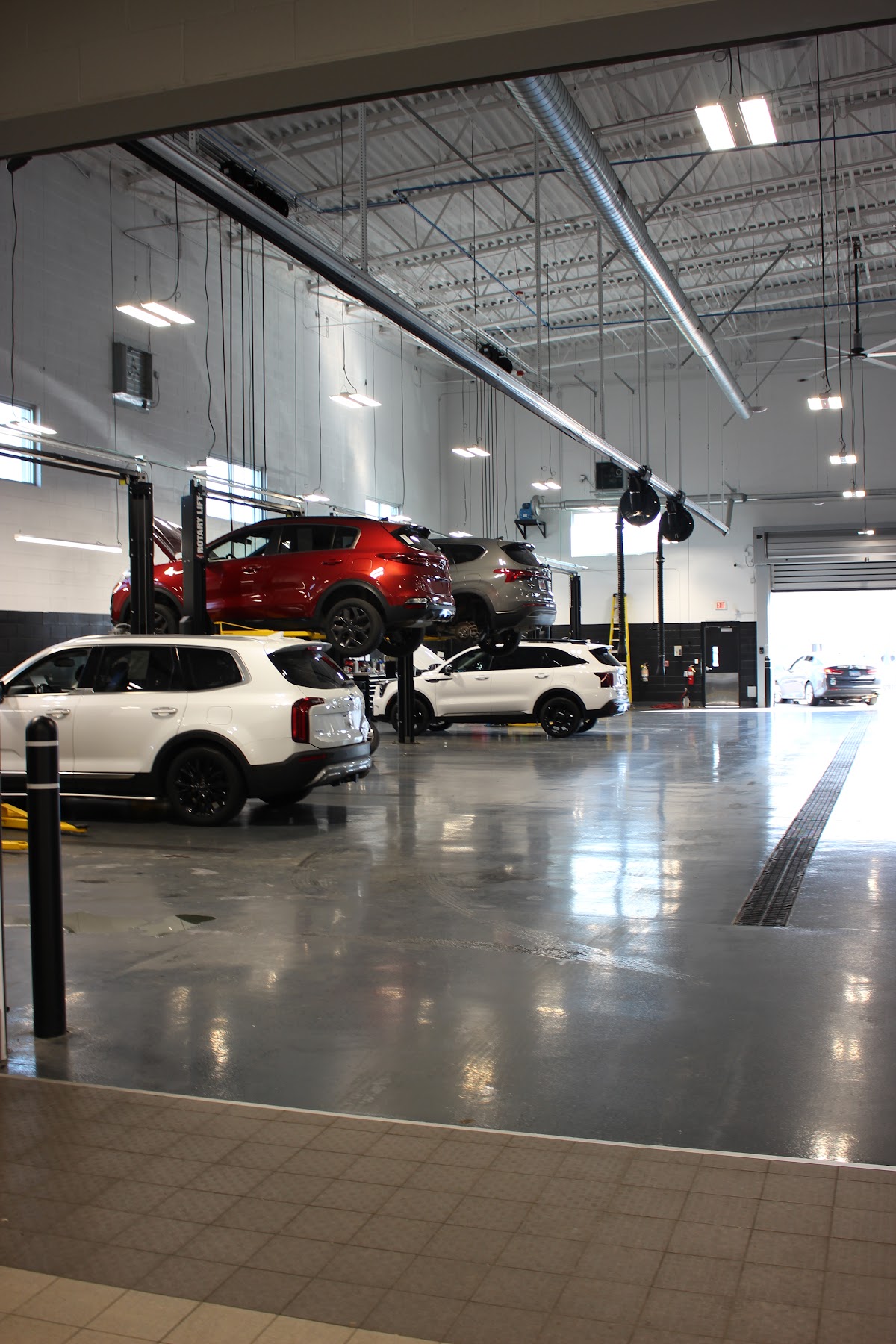 Mcgrath Kia of St. Charles photo 3