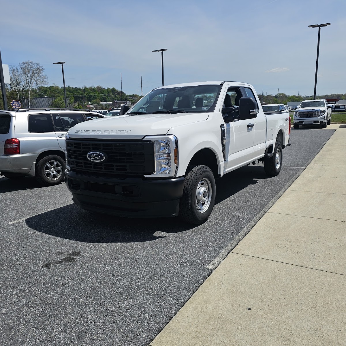 Twin Pine Ford of Hamburg photo 5
