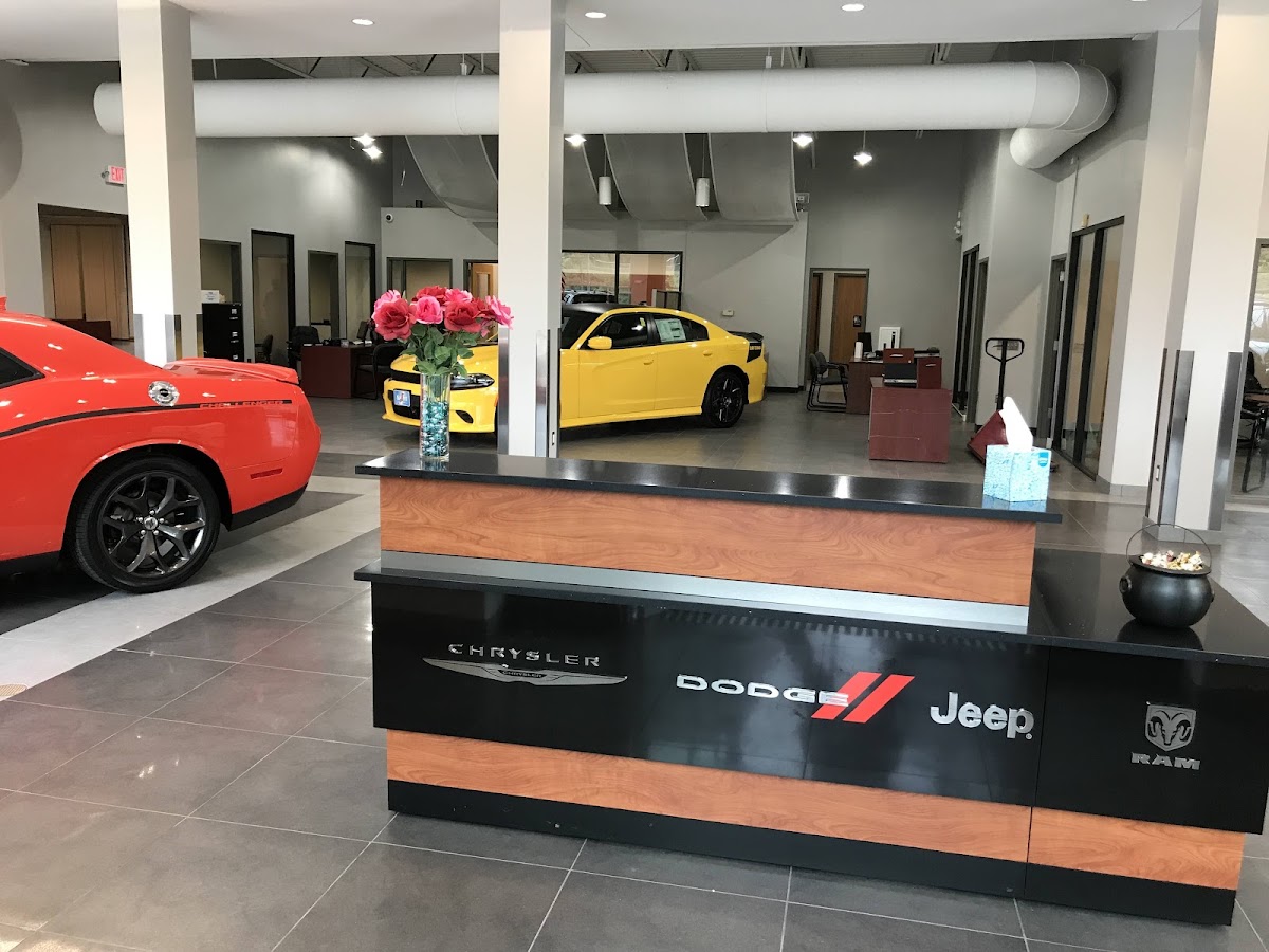 St Johnsbury Chrysler Dodge Jeep Ram photo 2