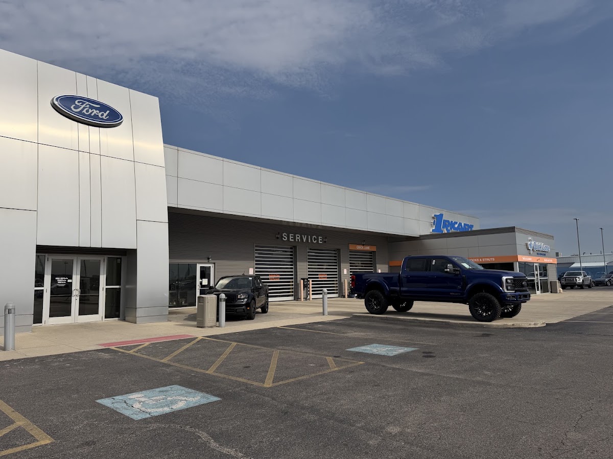 Ricart Ford Groveport photo 1