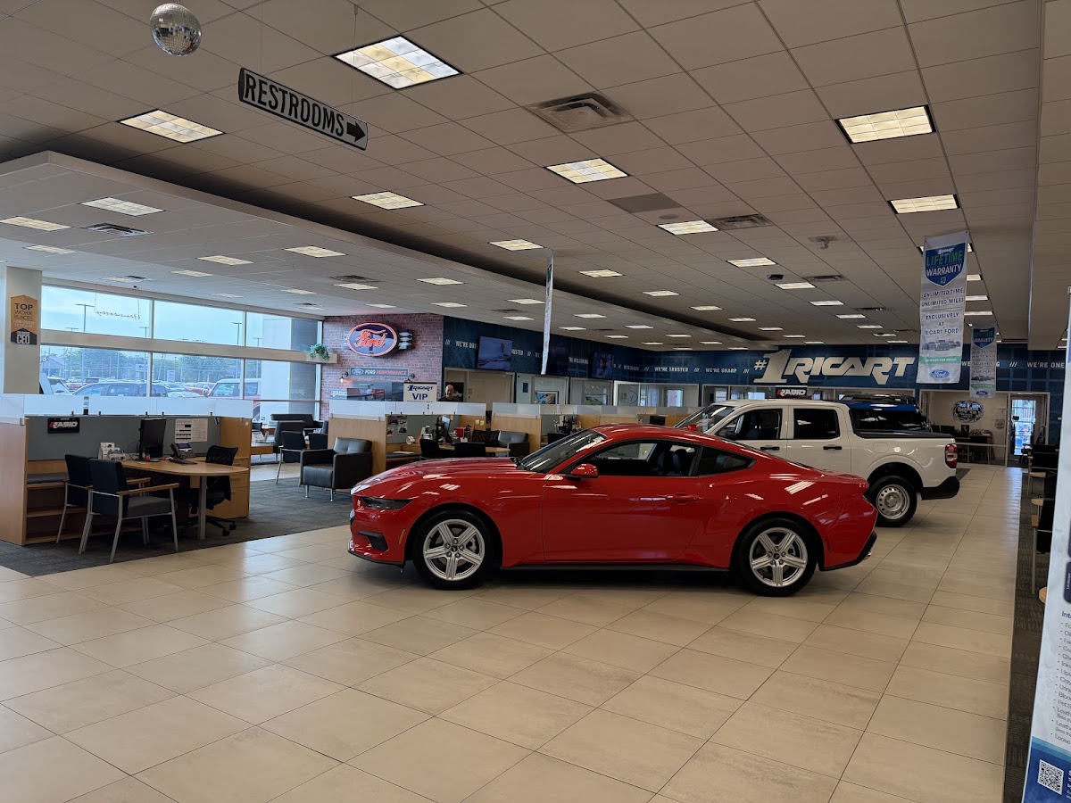 Ricart Ford Groveport photo 5