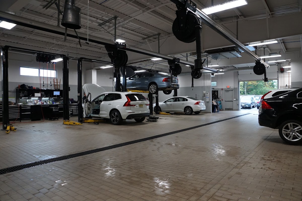 Volvo Cars Bridgewater photo 2