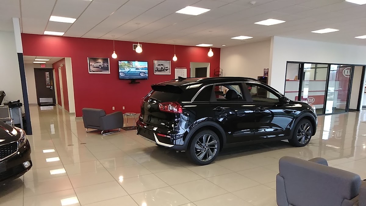 Larry Stovesand Kia Carbondale photo 4