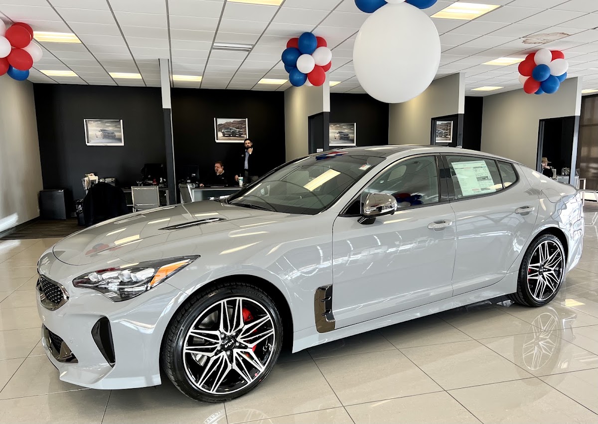 Larry Stovesand Kia Carbondale photo 2