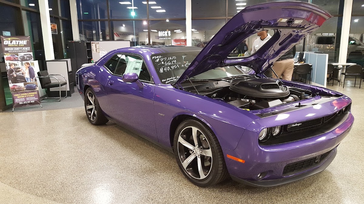 Olathe Chrysler Dodge Jeep Ram photo 5