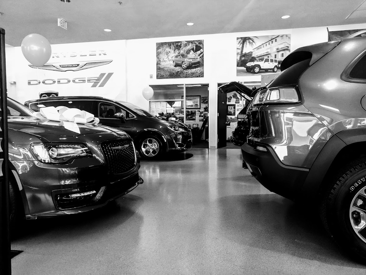 Olathe Chrysler Dodge Jeep Ram photo 3