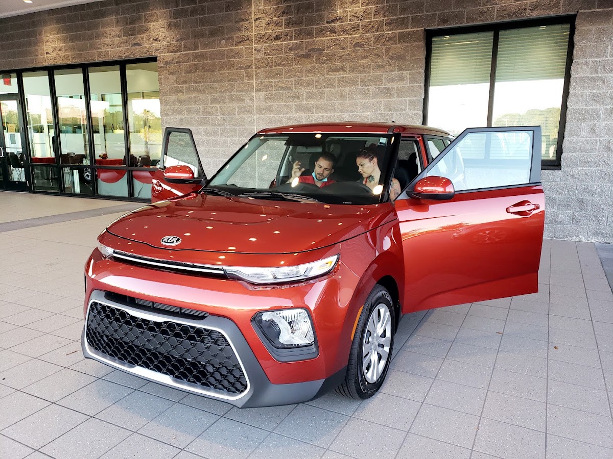 Kia of Port Charlotte photo 5