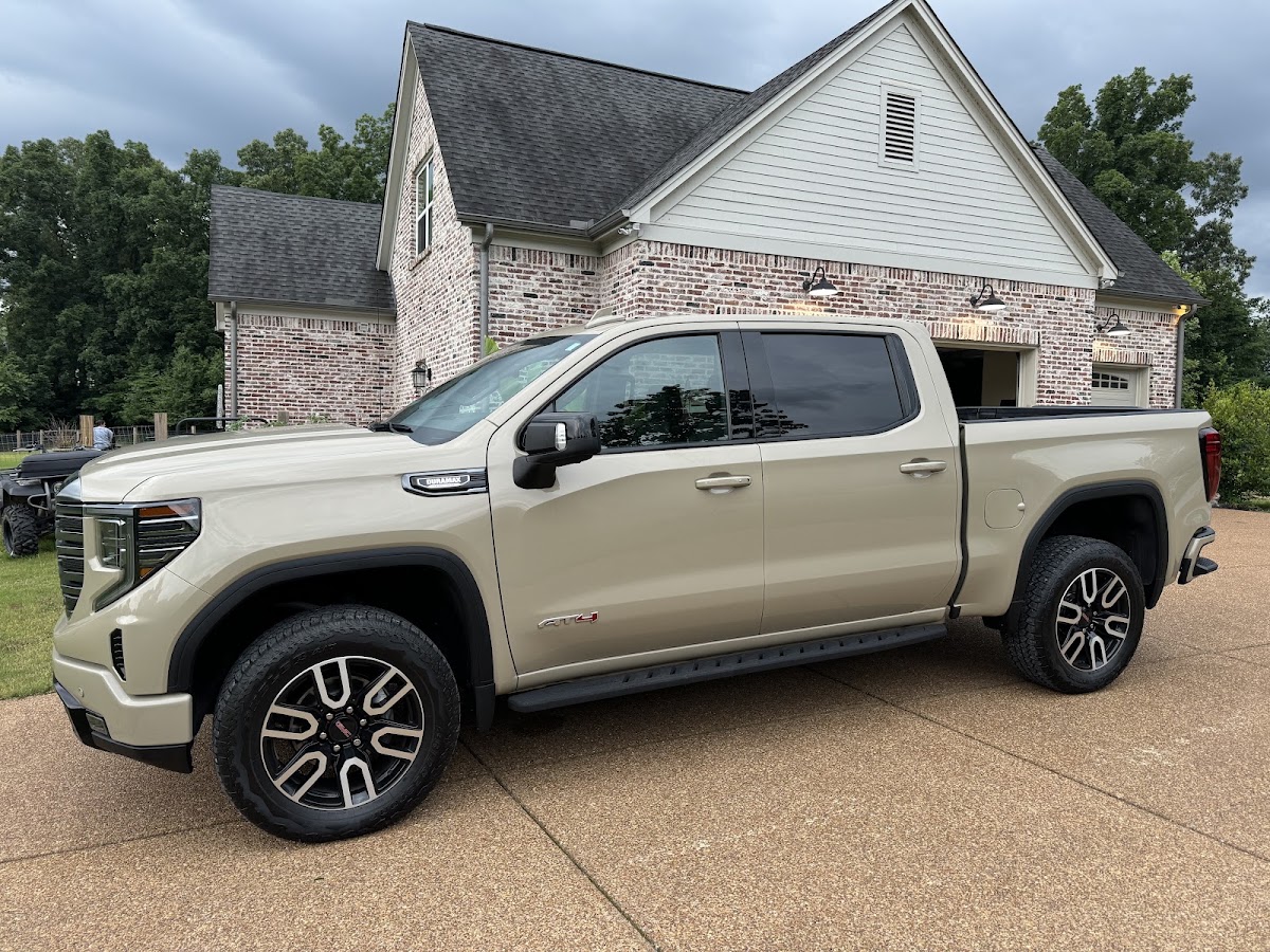 Schoner Chevrolet photo 3