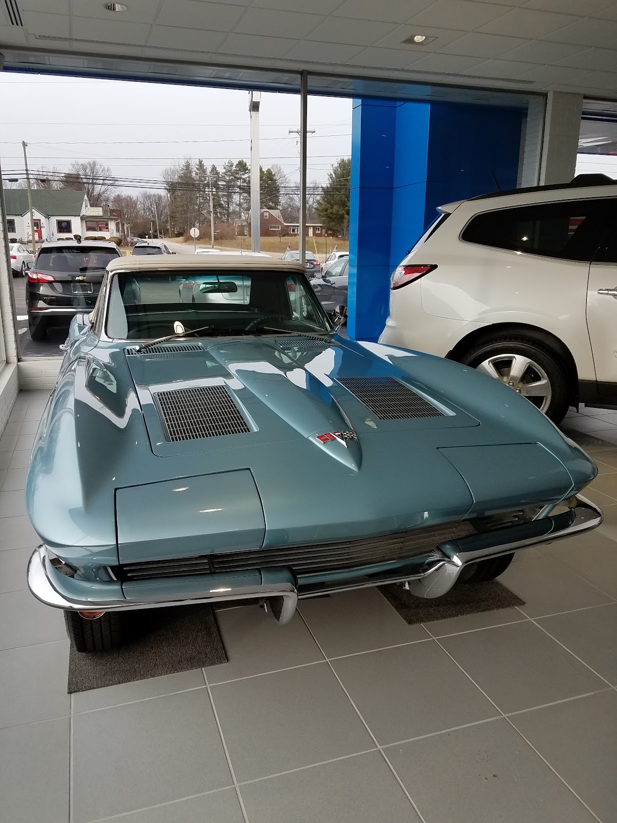 Schoner Chevrolet photo 5