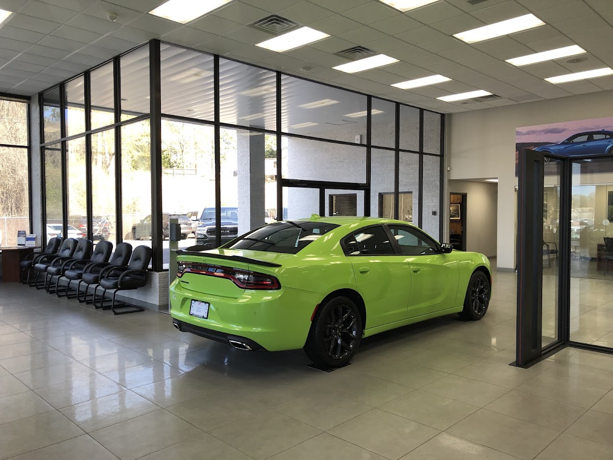 Hayes Chrysler Dodge Jeep Ram Gainesville photo 2