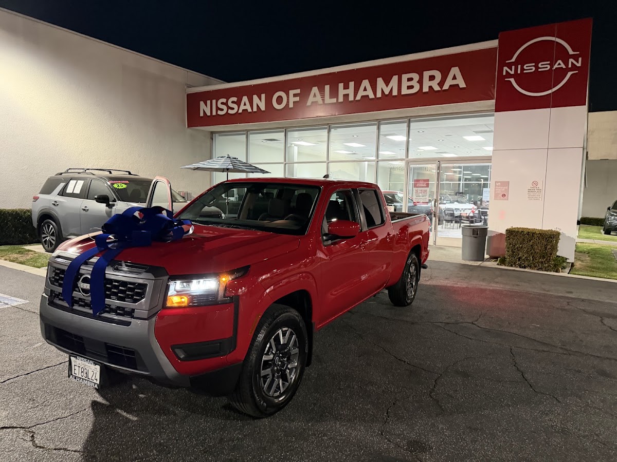 Nissan of Alhambra photo 1