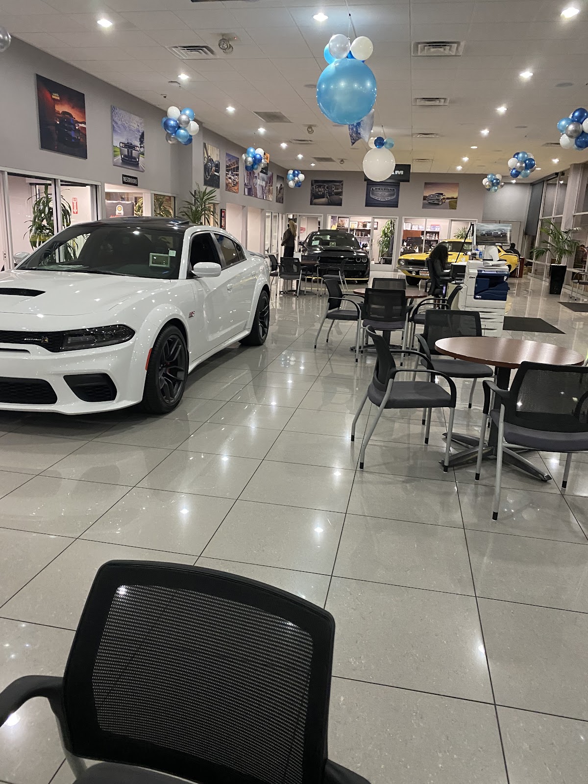 Sahara Chrysler Dodge Ram photo 3