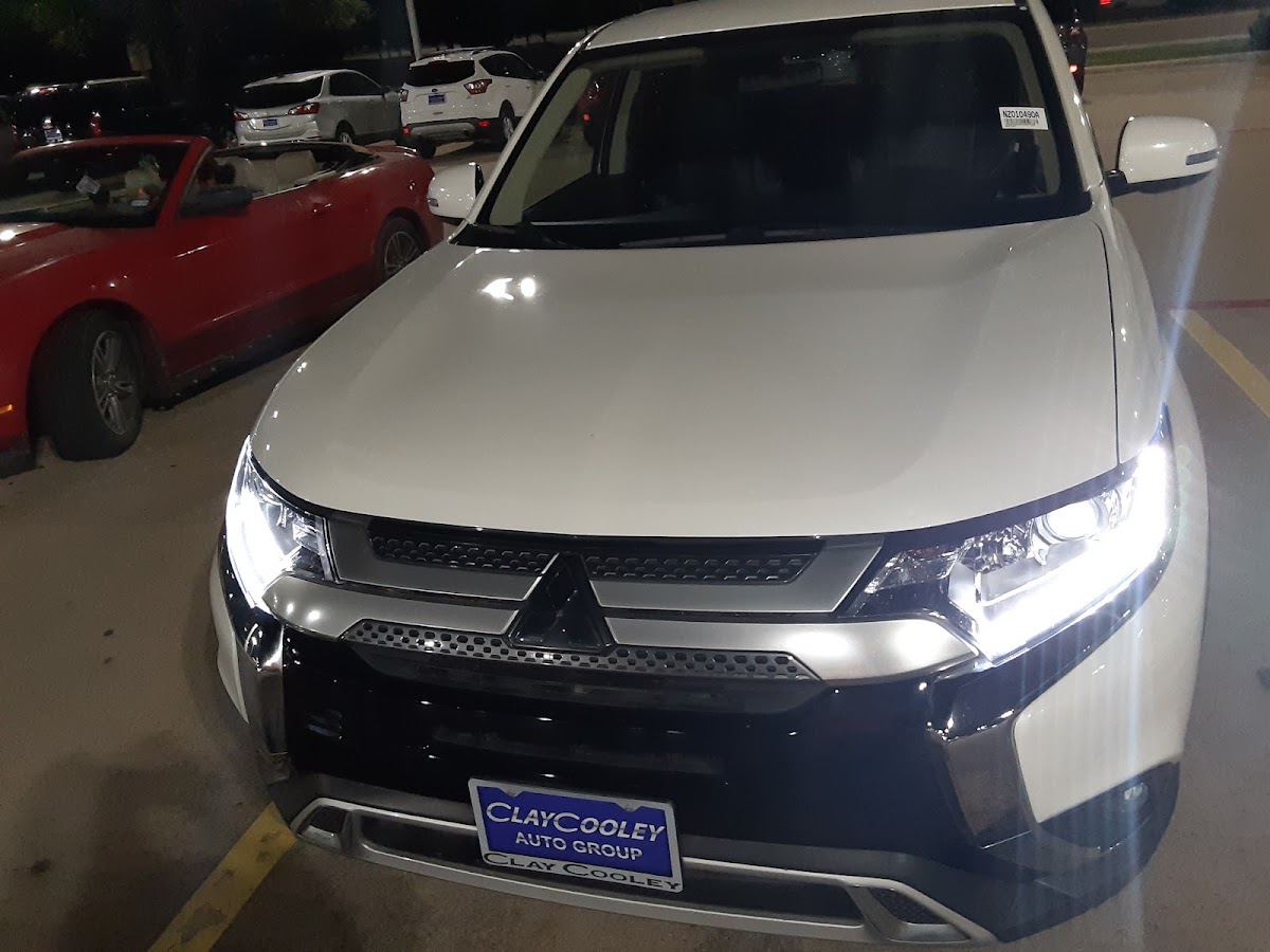 Clay Cooley Mitsubishi Arlington photo 2