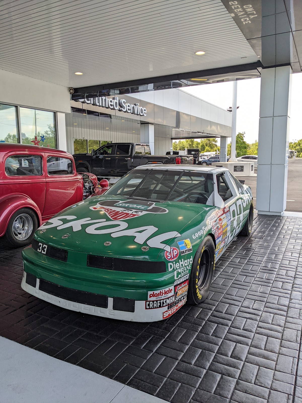 Eagle Buick GMC photo 2