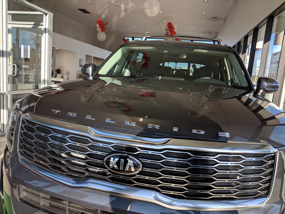 Kirby Kia of Ventura photo 2